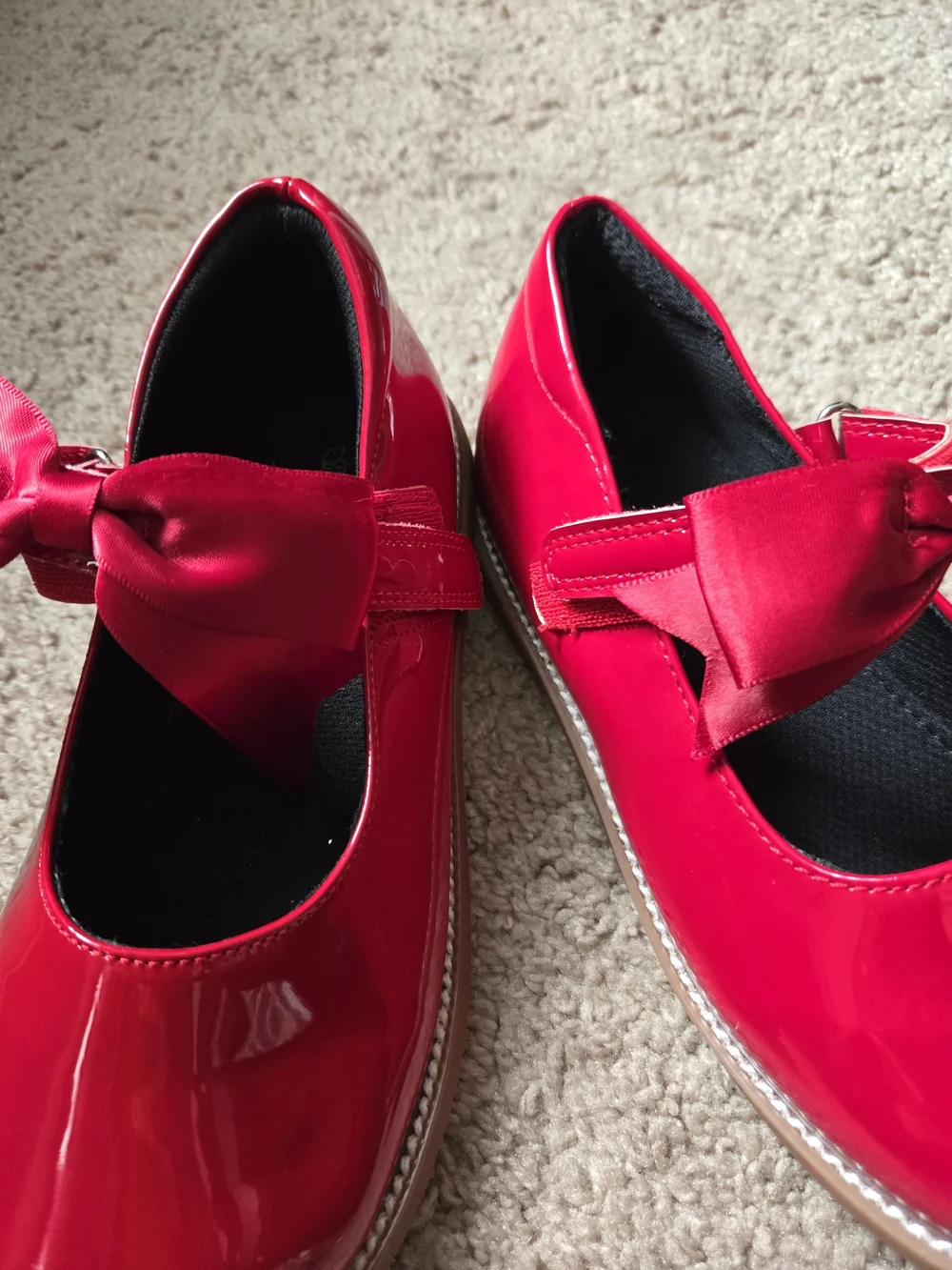Girl's Red Patent  Flats with Bow